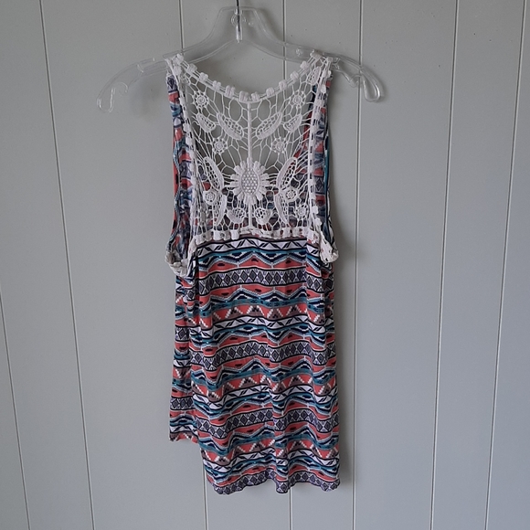 Tank - Picture 2 of 2